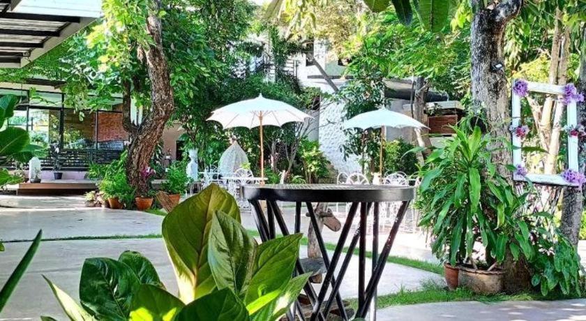 Chayada Garden House And Resort Nakhon Ratchasima Exterior photo