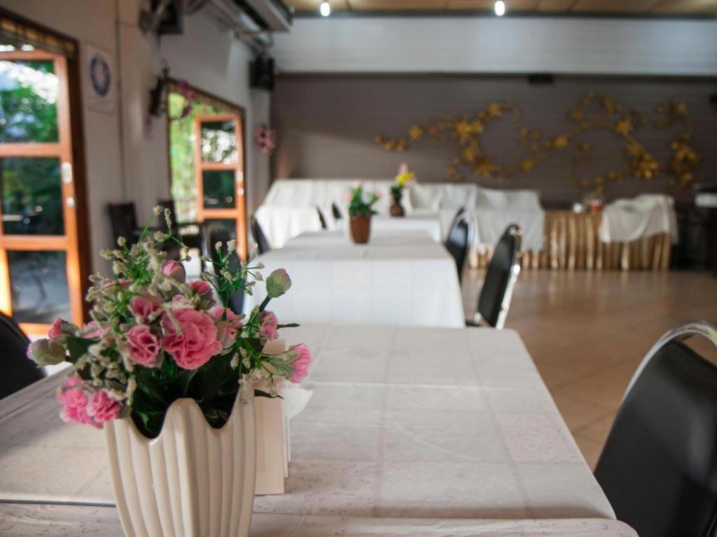 Chayada Garden House And Resort Hotel Nakhonratchasima Exterior photo