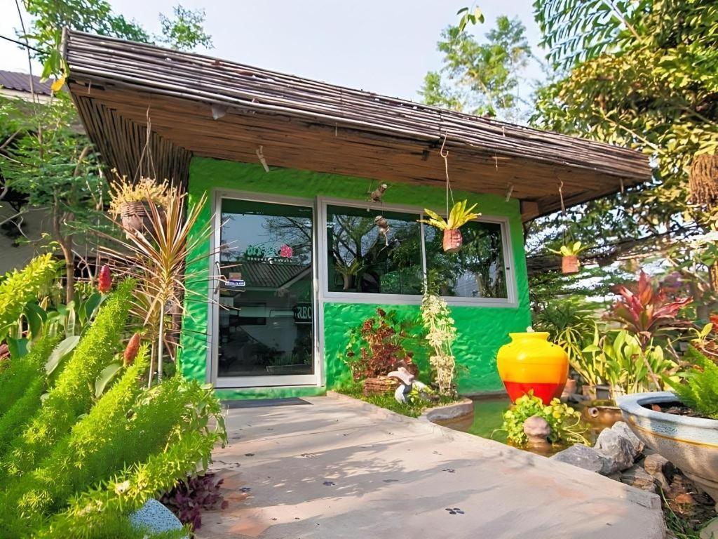 Chayada Garden House And Resort Hotel Nakhonratchasima Exterior photo
