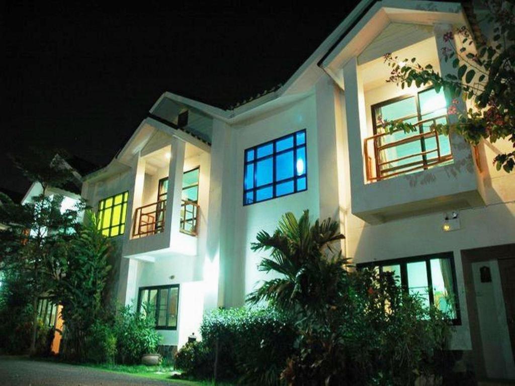 Chayada Garden House And Resort Hotel Nakhonratchasima Exterior photo