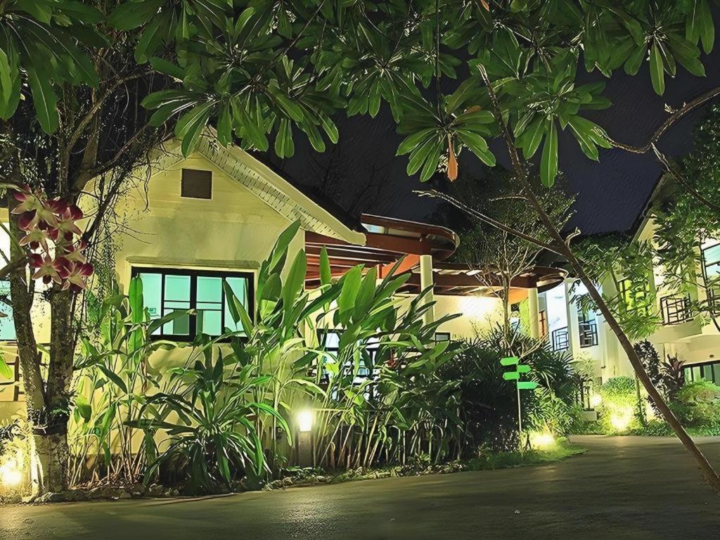 Chayada Garden House And Resort Hotel Nakhonratchasima Exterior photo