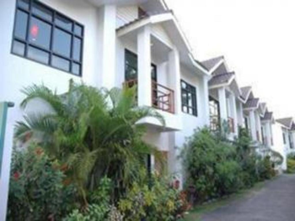Chayada Garden House And Resort Hotel Nakhonratchasima Exterior photo