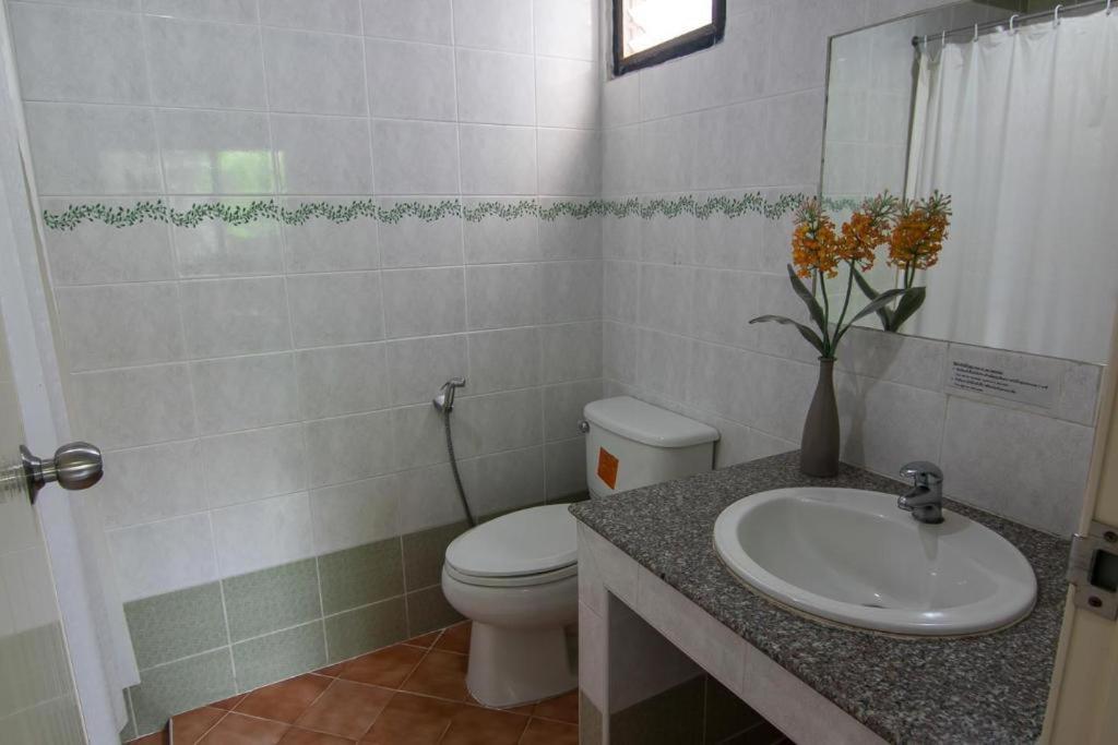 Chayada Garden House And Resort Hotel Nakhonratchasima Exterior photo