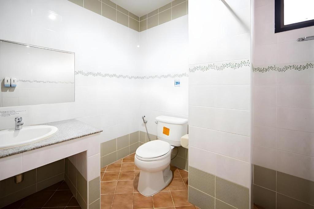Chayada Garden House And Resort Hotel Nakhonratchasima Exterior photo